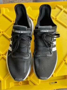 Adidas U-Path Run Black and White Sneakers Size 11